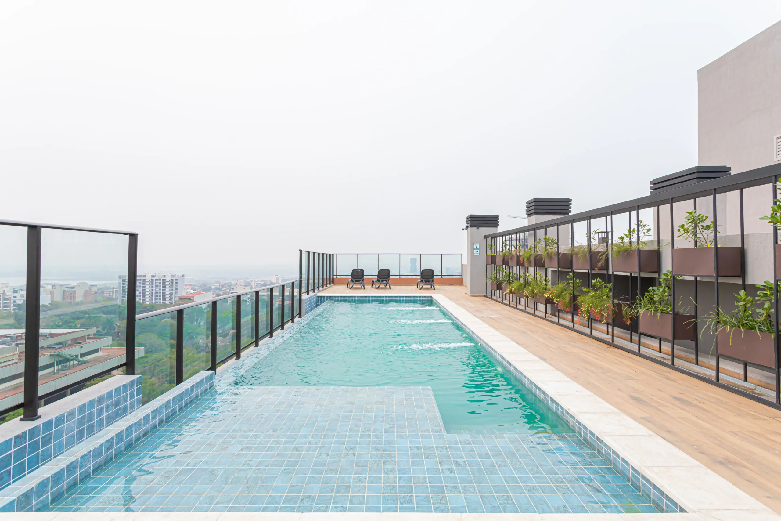 Piscina con vista panorámica